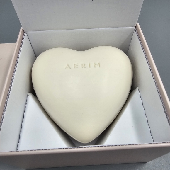 Aerin Rose Perfumed Heart Soap And Ribbed Heart Dish Brand New - Picture 6 of 16